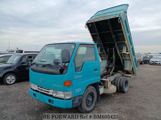 TOYOTA Dyna Truck