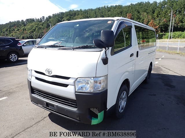 TOYOTA Regiusace Van