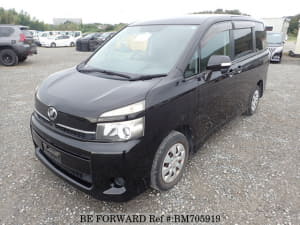 Used 2011 TOYOTA VOXY BM705919 for Sale