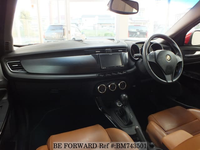 2013 ALFA ROMEO GIULIETTA image 19