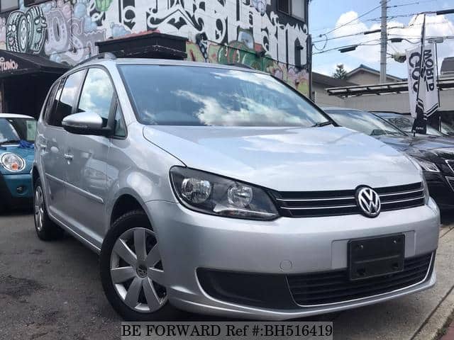 VOLKSWAGEN Golf Touran