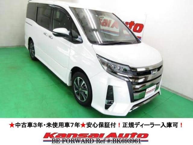 TOYOTA Noah