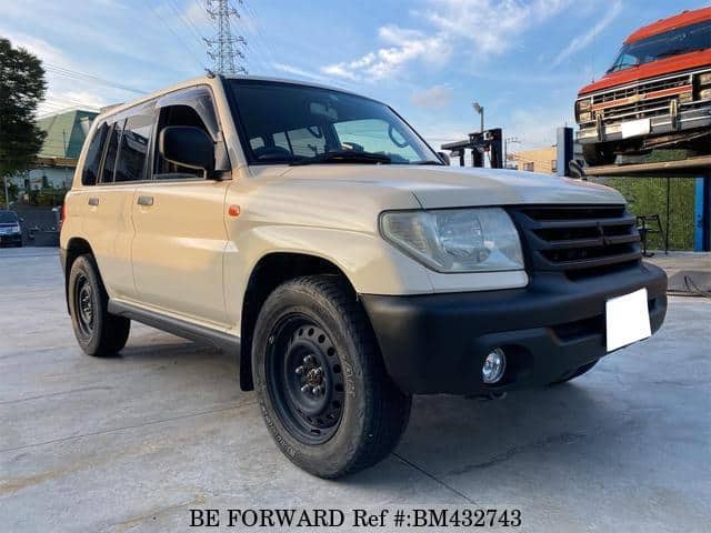 MITSUBISHI Pajero iO