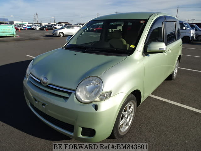 TOYOTA Sienta