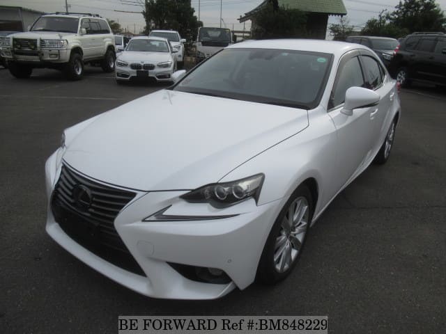 LEXUS IS