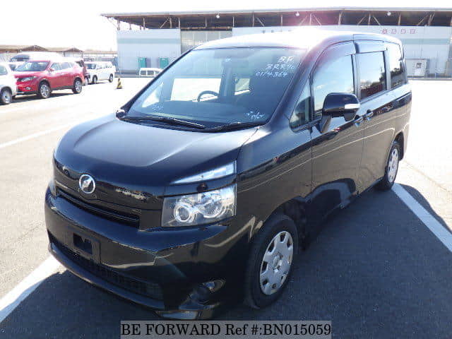 Used 2008 TOYOTA VOXY BN015059 for Sale