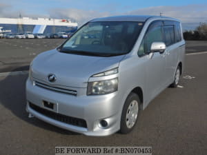 Used 2008 TOYOTA VOXY BN070453 for Sale