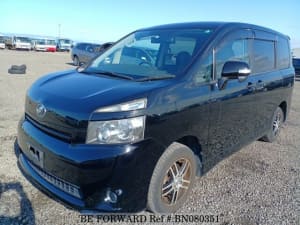 Used 2007 TOYOTA VOXY BN080351 for Sale