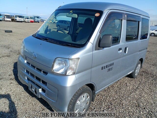 DAIHATSU Hijet Cargo