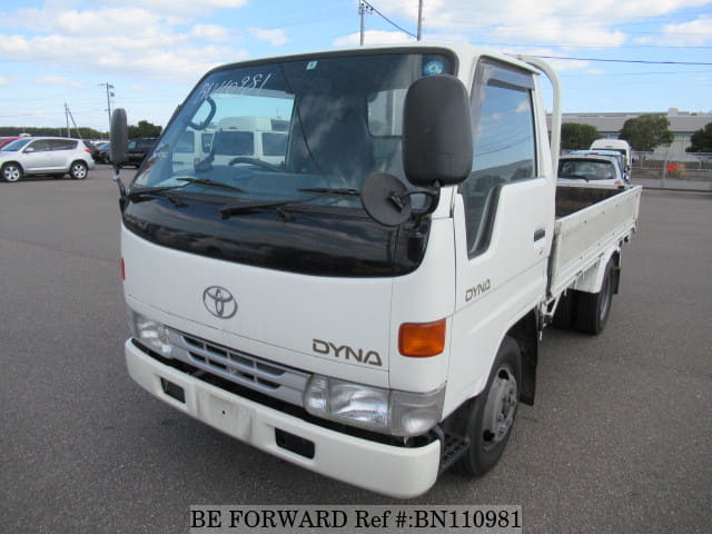 TOYOTA Dyna Truck