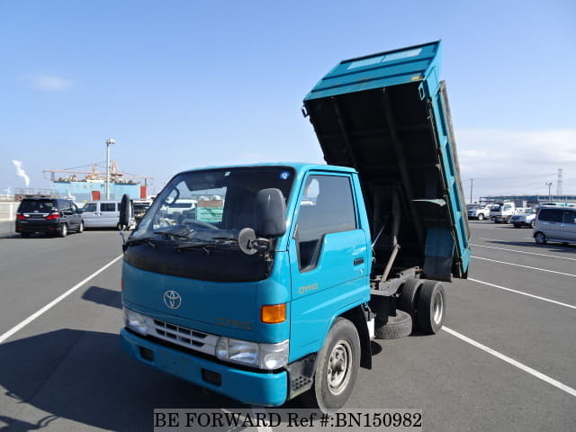 TOYOTA Dyna Truck