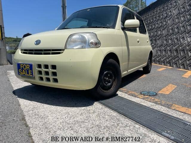 DAIHATSU Esse