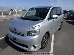 Used 2010 TOYOTA VOXY BN211673 for Sale