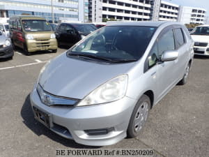 Used 2013 HONDA FIT SHUTTLE HYBRID BN250209 for Sale