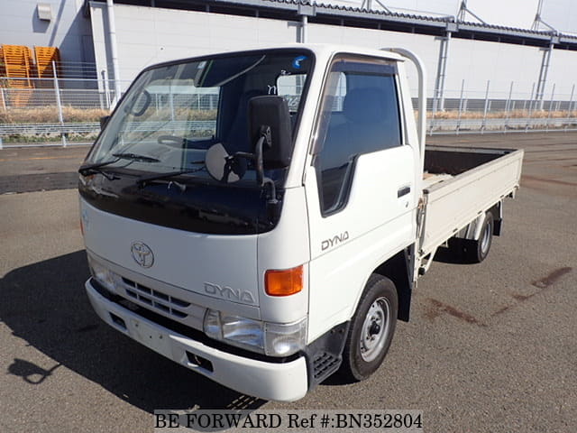 TOYOTA Dyna Truck