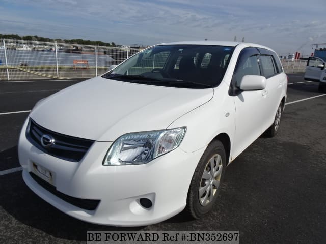 TOYOTA Corolla Fielder