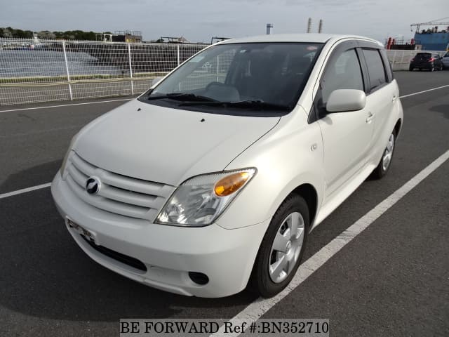 TOYOTA IST