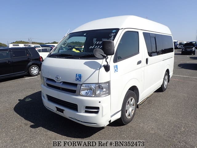 TOYOTA Hiace Van