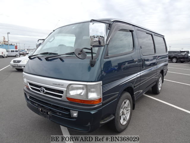 TOYOTA Regiusace Van