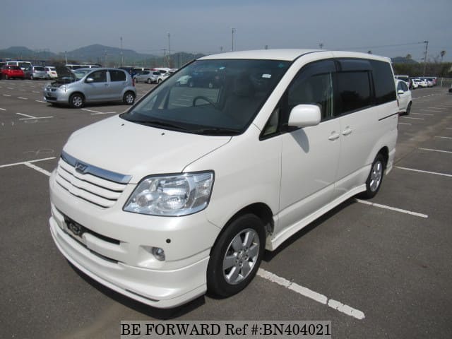Used 2002 TOYOTA NOAH BN404021 for Sale