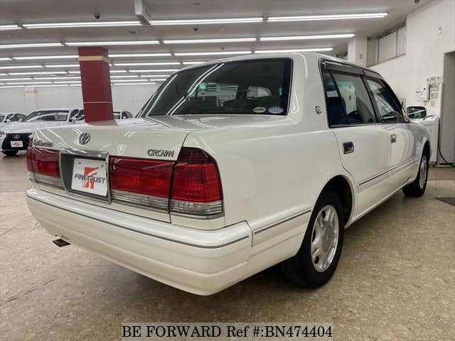 Toyota crown sedan