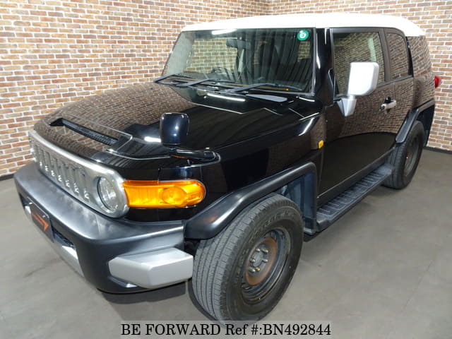 TOYOTA FJ Cruiser