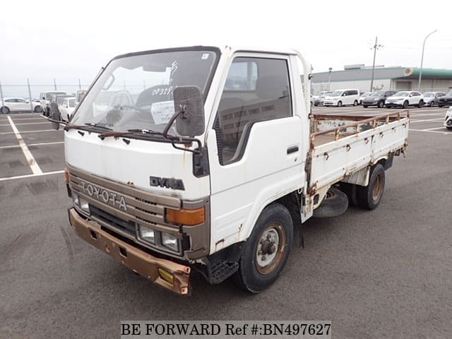 TOYOTA Dyna Truck