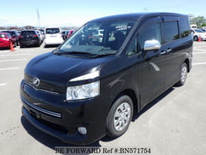 Used 2010 TOYOTA VOXY BN571754 for Sale