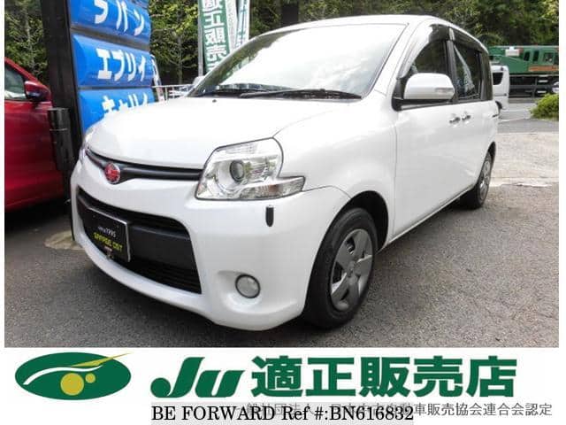 Toyota sienta 2014