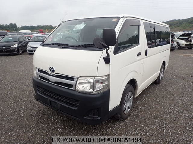 TOYOTA Hiace Van