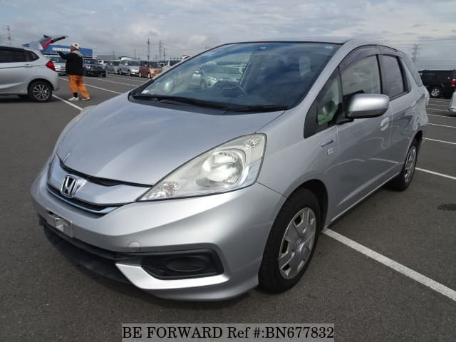 HONDA Fit Shuttle Hybrid