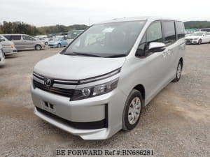 Used 2017 TOYOTA VOXY BN686281 for Sale