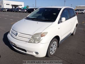 Used 2004 TOYOTA IST BN700588 for Sale