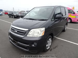 Used 2005 TOYOTA NOAH BN770172 for Sale