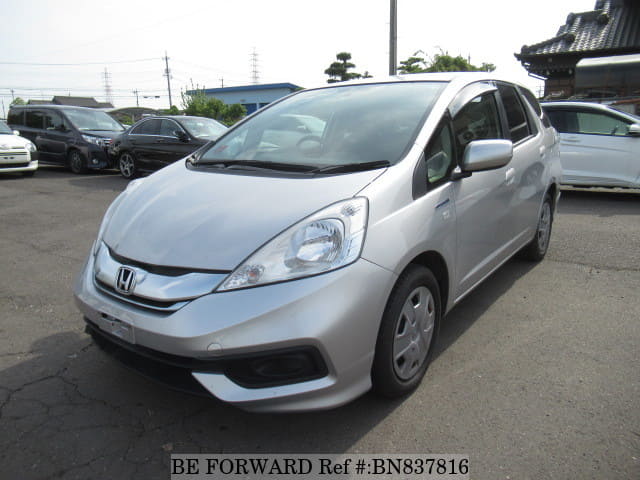 Used 2015 HONDA FIT SHUTTLE HYBRID C/DAA-GP2 for Sale BN837816