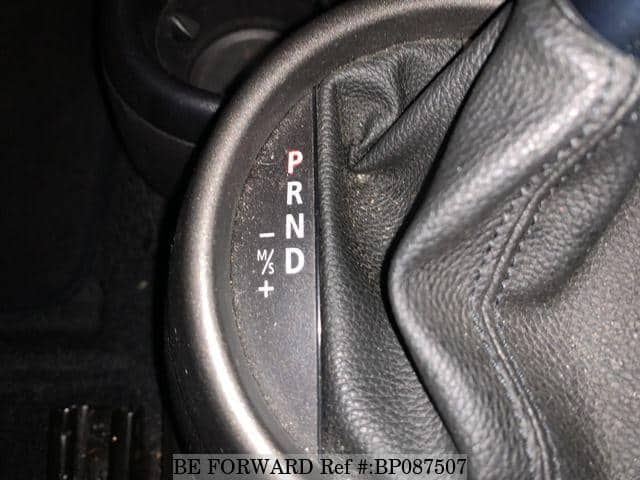 2013 BMW MINI image 9