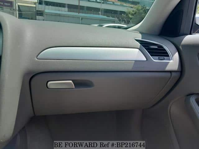 2011 AUDI A4 image 16
