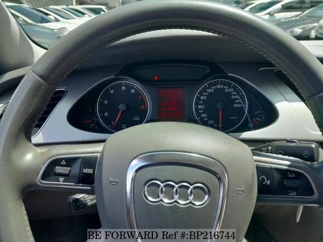 2011 AUDI A4 image 11