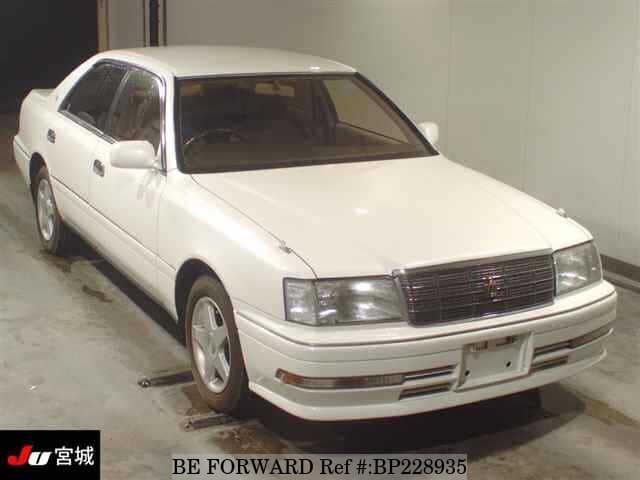 Toyota crown sedan