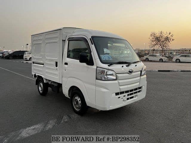 その他 Subaru Sambar Restoring Subaru Nostalgia: 60's 'Sambar' in All Its Glory | AUTO