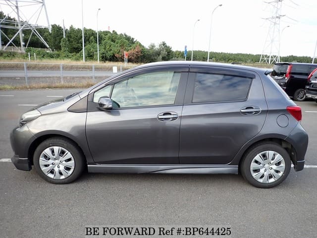 B(Z1015)NSP130/NSP135/KSP130 ヴィッツ ハロゲンヘッドライト左 KOITO 52-269(G8) BRIGHTZ ヴィッツ 130 131 135 後期 ステンレスサイド