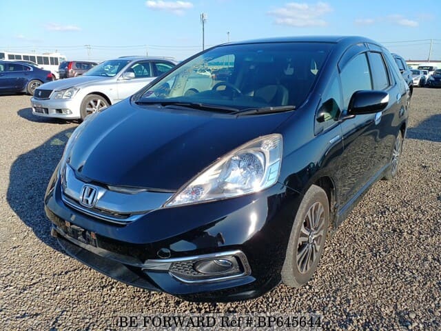 Used 2014 HONDA FIT SHUTTLE HYBRID SMART SELECTION COOL ED/DAA-GP2