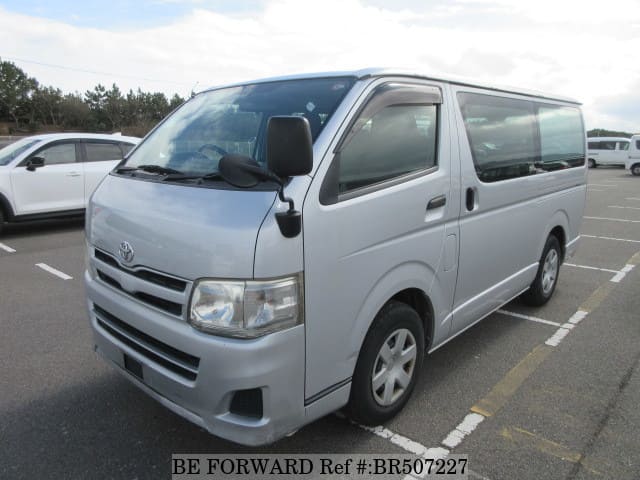 2011 hiace store van for sale