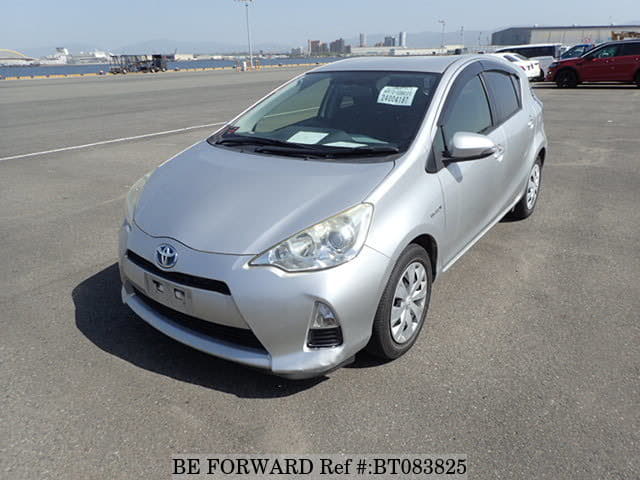 DAA-NHP10 トヨタ アクア ハイブリッド S AQUA HYBRID 型式:DAA-NHP10