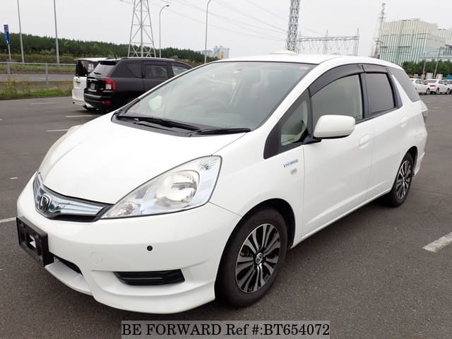 Used 2014 HONDA FIT SHUTTLE HYBRID C/DAA-GP2 for Sale BT654072