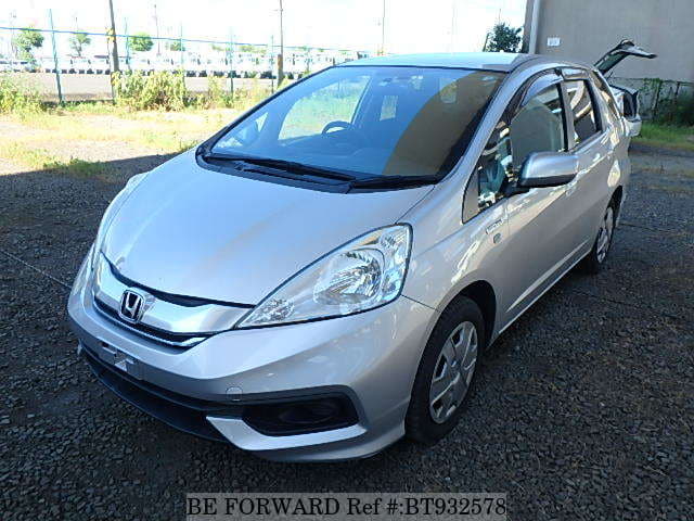 Used 2015 HONDA FIT SHUTTLE HYBRID C/DAA-GP2 for Sale BT932578
