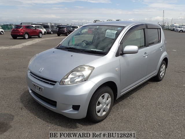 Toyota Passo silver frontside