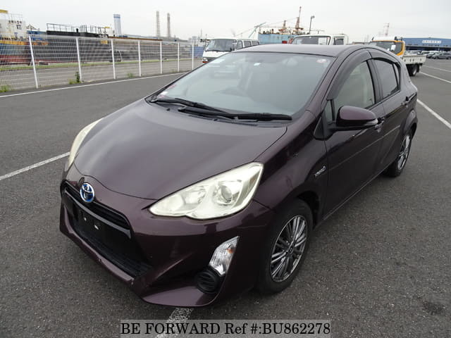 DAA-NHP10 トヨタ アクア ハイブリッド S AQUA HYBRID アクア