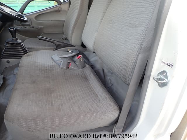 2014 HINO DUTRO image 18