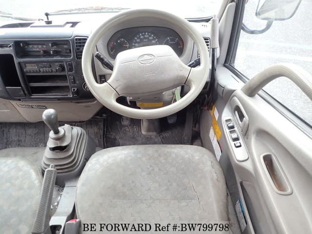 2005 HINO DUTRO image 24